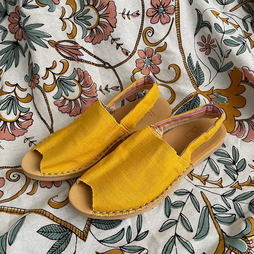 Reef Sandals